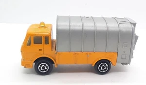 Majorette - Mercedes Refuse / Garbage Truck - #218 - 1:100 Scale - - Picture 1 of 7