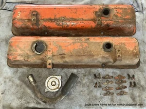 CUBIERTAS DE VÁLVULA DE MOTOR SBC OEM 73-80 CHEVROLET con TAPA DE ACEITE con HARDWARE + BONO - Imagen 1 de 8