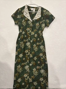 Vintage Betsy Things Floral dress Green Lauren Size 12P Button Up, Tie Waist - Picture 1 of 5