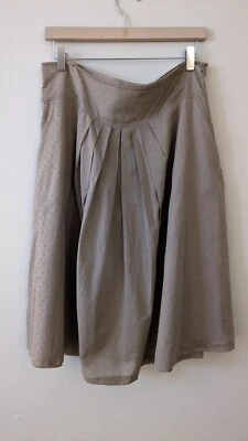 Falda Banana Republic para mujer 10 rodillas alineada forrada completa caqui bolsillos a lunares  Foto 1 de 4