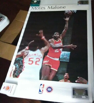VINTAGE SPORTS ILLUSTRATED POSTER   24X36  STARLINE MOSES MALONE JUST OPENED - Image 1 of 4