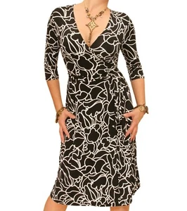 Nuevo Vestido Envolvente Estampado Escote en V - Mangas de Tres Cuartos - Imagen 1 de 10