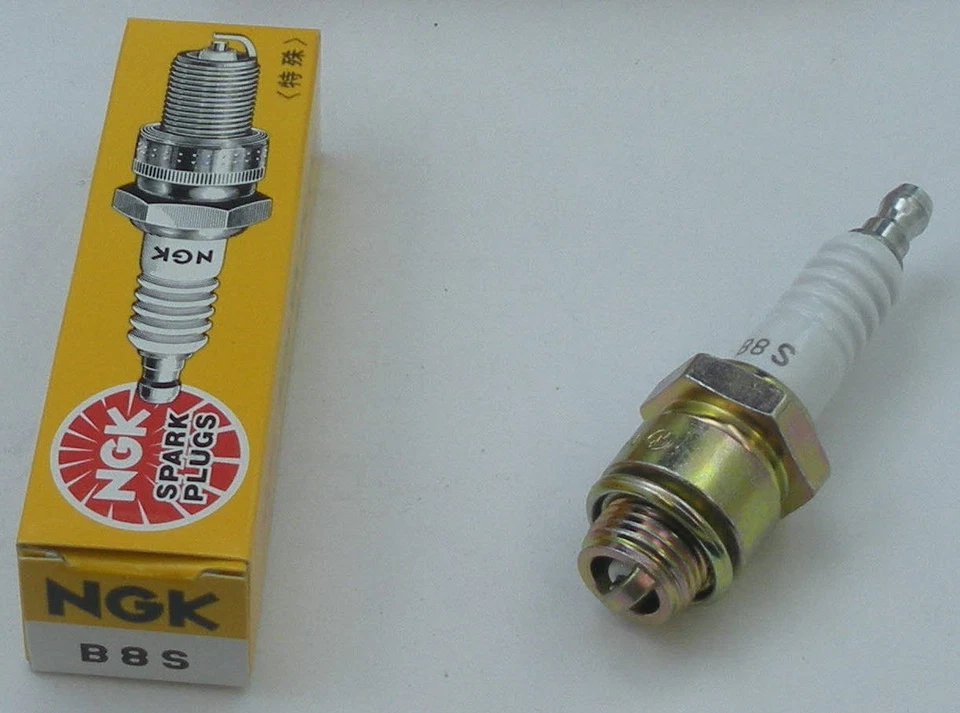 Bujía NGK B8S para motores fueraborda Foto 1 de 1