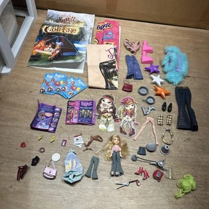 Bratz (and Maybe Some Other Doll Brands) Accessories Lot Vintage Y2K - Picture 1 of 7
