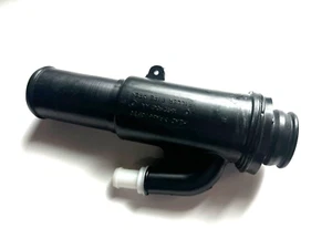 LAND ROVER DEFENDER WITH DIESEL ENGINES 87-16 THREADED FUEL TANK FILLER NECK NOS - Foto 1 di 5