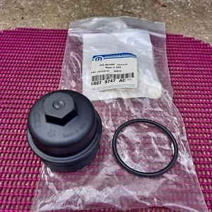 2011-2013 Chrysler Dodge Jeep Ram 3.6L NOS Mopar Oil Filter HOUSING CAP - Bild 1 von 3