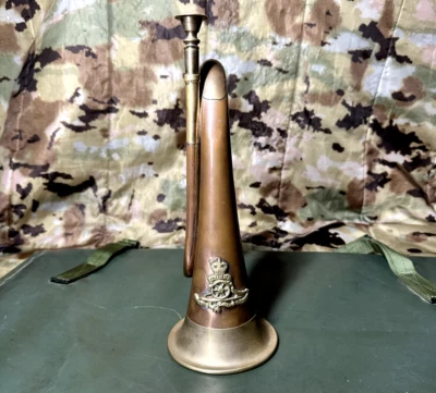 Military Vintage Bugle Horn with UBIQUE Royal Artillery  Badge Copper/Brass WWII - Image 1 of 4