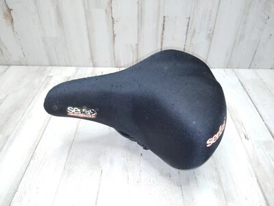 Asiento de bicicleta Serfas de gel reactivo, diseño de ranura profunda negro Foto 1 de 4