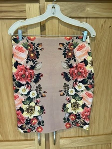 forever 21 Blumenrock Poly Spandex Damen Jrs Lg gebraucht, in einwandfreiem Zustand - Bild 1 von 3