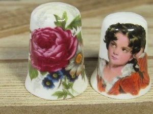 Fingerhüte 2 Vintage weiß Fine Bone China Staffordshire Rose & Kind 1" x 1" - Bild 1 von 2