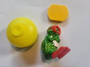 Figuras de huevo Ü, Teeny Tapsy Törtels Marino + cápsula de huevo amarillo original 1991 - Imagen 1 de 1