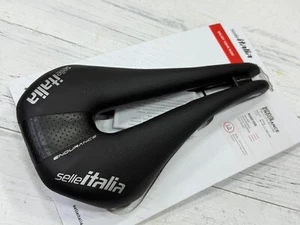 Selle Italia Novus Endurance TM Superflow Manganese Rail L3 149x282mm) Saddle - Picture 1 of 9