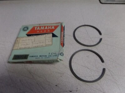NOS Yamaha STD Piston Rings 1972 U7E 122-11601-01 - Image 1 of 4