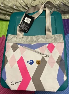 Bolsa tote feminina Nike multicolorida academia fitness poliéster  - Imagem 1 de 4