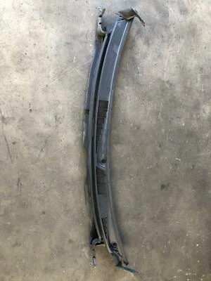 2009 SATURN AURA Front Windshield Top Grille Cowl Trim Panel Exterior G - Image 1 of 4