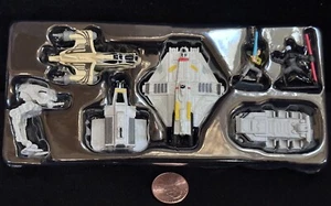 Star Wars Micro Machines Action Fleet: Transport Ship - AT-ST w/ Mini Figures - Picture 1 of 4