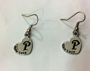 COPPIA DI ORECCHINI CON GANCETTO CIONDOLO LETTERA P PAIR EARRINGS CHARM LETTER P - Picture 1 of 1