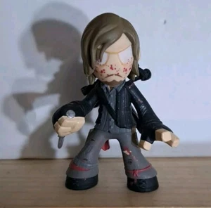 Funko Mystery Minis Walking Dead Series 4 Hot Topic Exclusive Bloody Daryl Dixon - Picture 1 of 11