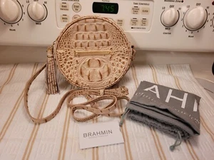 RARE Brahmin Belle Champagne Melbourne Canteen Croc Embossed Leather Crossbody - Picture 1 of 6