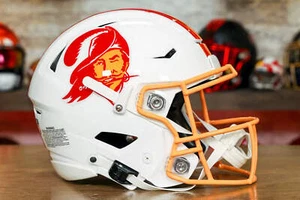 Casco Tampa Bay Buccaneers Riddell SpeedFlex - 1976-1996 retroceso - Imagen 1 de 5