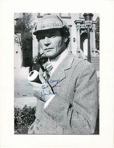 ROGER MOORE AS SHERLOCK HOLMES JAMES BOND SIGNED AUTOGRAPHED LARGE PICTURE - Picture 1 of 3