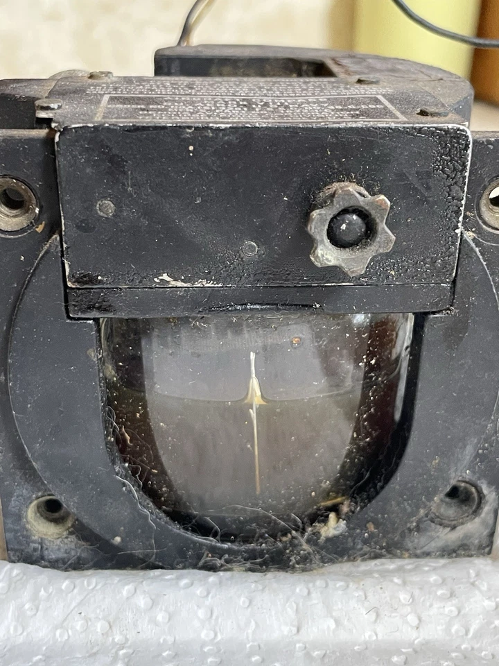 Brújula de avión de la Marina de los Estados Unidos reliquia de la Segunda Guerra Mundial, modelo Mark VIII Bendix Aviation Corporation Foto 1 de 4