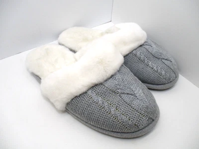 Zapatillas de casa Victoria's Secret grandes blancas/grises tejidas mullidas de piel sintética para mujer Foto 1 de 4