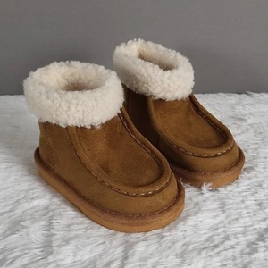 Baby Gap Niños Acogedoras Botas Moc Gamuza Vegana, Forro Sherpa, Zapato Bebé Talla 6 - Imagen 1 de 7