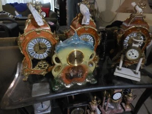 RELOJ DE PORCELANA ANTIGUO PINTADO A MANO TABERNA MUJER SIENDO SERADADED 1800 TEMÁTICO - Imagen 1 de 24