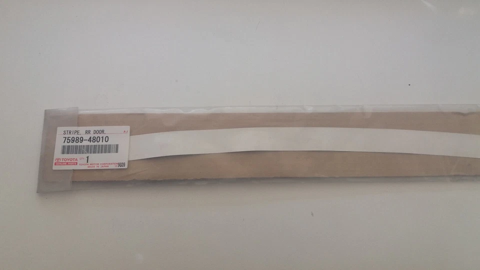 LEXUS RX400H LEXUS RX300/330/350 STRIPE, REAR DOOR, OUTSIDE UPPER LH 7598948010 - Image 1 of 1