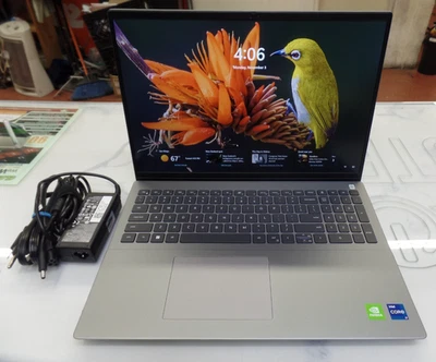 Dell Vostro 5620 16" i7-1260P 2.10GHz 16GB 512GB SSD W11P GeForce MX570 Warranty - Image 1 of 4