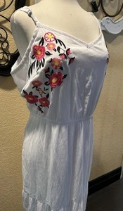 NEW With Tags Plus Size 2X Full Length Summer Dress Nice Embroidered Flowers - Picture 1 of 5