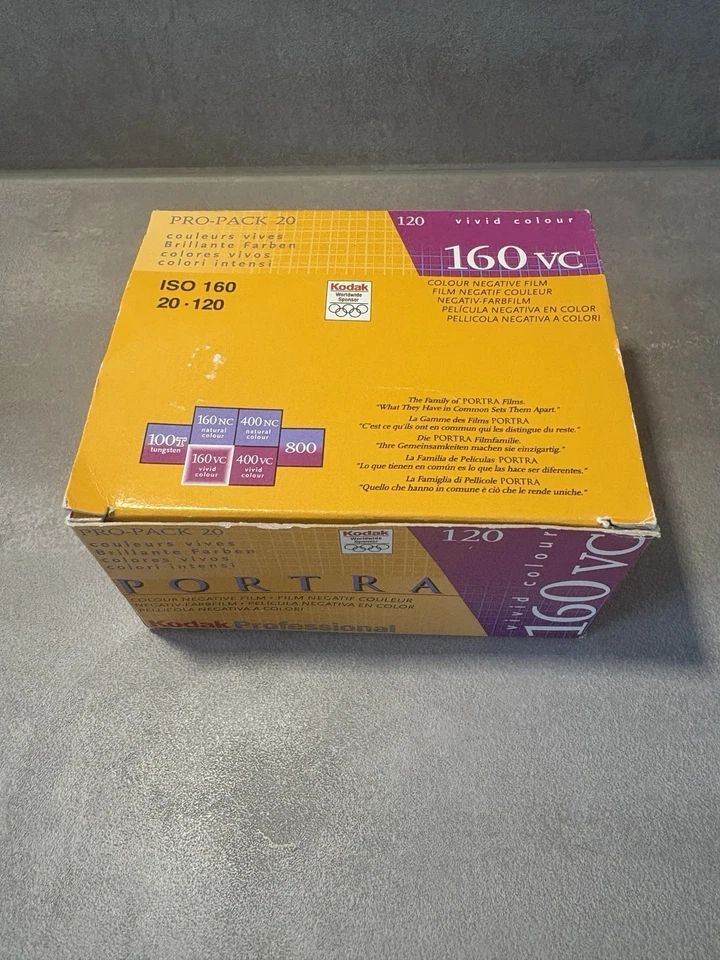 Kodak Portra Professional 120 160 VC - Pro Pack 16/20 - Exp 2005 - Gekühlt  - Bild 1 von 3