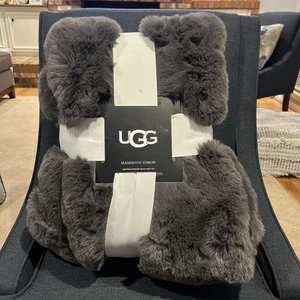 NWT UGG Mammoth Throw Blanket Oversized 60”x70” Gray NEW "Ultra Soft" Faux Fur! - Picture 1 of 6