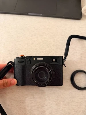 Fujifilm X100VI negra - usada Foto 1 de 4