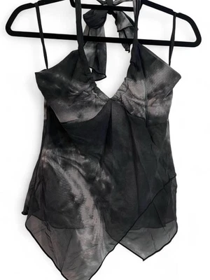Top halter de micro malla con estampado tie dye negro/gris Y2K para mujer talla grande sin existencias Foto 1 de 4