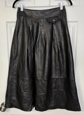 Falda midi de cuero para mujer Bod & Christensen talla 8 pliegues forrados negros nueva con etiquetas Foto 1 de 4