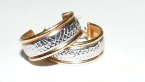 14k Gold Diamond Cut Textured Small Huggie Hoop Earrings - Picture 1 of 6