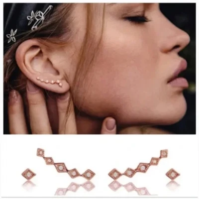 Conjunto de brinco Luv AJ Diamond Kite Crawler escalador e cravejado em tom de ouro rosa $85 - Imagem 1 de 4