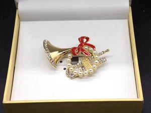 Charter Club Christmas French Horn Pin Brooch Gold Tone Faux Pearl Crystal Bow - Picture 1 of 7
