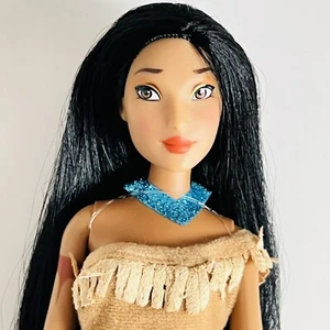 Disney Store Classic Doll POCAHONTAS Barbie Clothes Dress Poseable Articulated - Picture 1 of 3