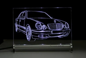 LED Leuchtschild graviert ist E Klasse W210  Limousine AutoGravur limo db - Bild 1 von 1