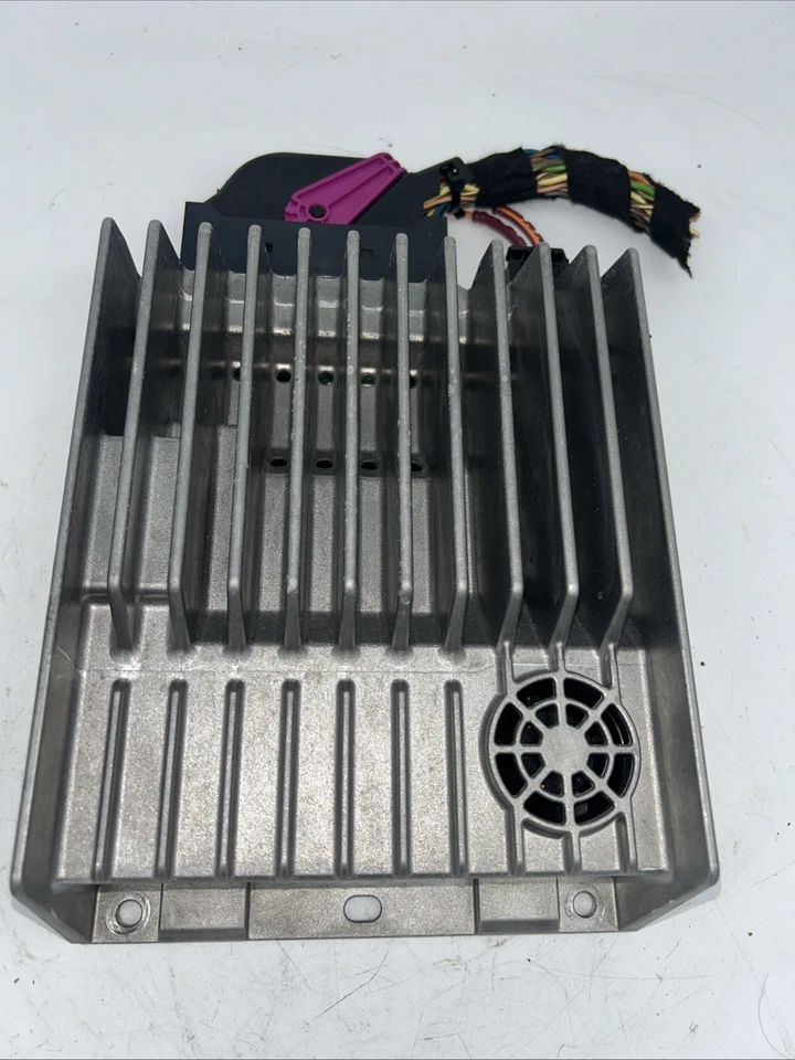 Amplificador Harman Becker 2008-2017 Mercedes-Benz CLS550 C300 E350 GLK350 W212 Foto 1 de 4