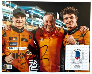 ZAK BROWN SIGNED 8X10 PHOTO MCLAREN F1 FORMULA ONE RACING TEAM OSCAR LANDO BAS - Picture 1 of 2