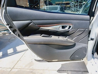 Panel de moldura de puerta de conductor trasero 15-19 INFINITI Q70L negro/G OEM 82901-4AM1A Foto 1 de 4