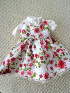 Puppenkleidung für 8 Zoll Puppen Blumenkleid 2-teilig - Bild 1 von 4