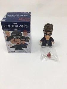 Doctor Who Titans The Renegade Vinyl Figures Tenth Doctor 2/18 - Picture 1 of 5