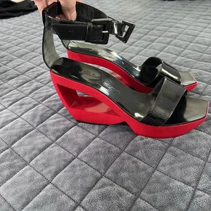 Zapato Artístico Robert Clergerie Tacones Para Mujer 6.5 Negro Madera Punta Abierta Bloque - Imagen 1 de 17