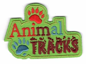 ANIMAL TRACKS Iron On Patch Hunting Camping - Picture 1 of 1