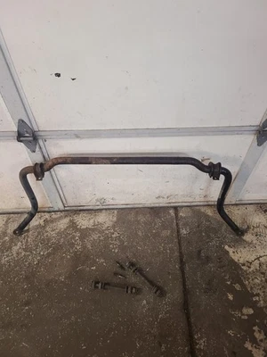 Barra estabilizadora delantera Chevrolet Express 2500 3500 2003-2021 tracción trasera Foto 1 de 4